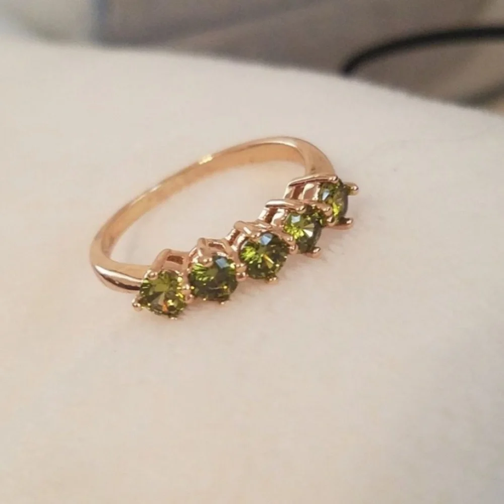 New Woman’s 9ct Gold Plated S925 Sterling Silver .68ctw Peridot Luxury Band Ring